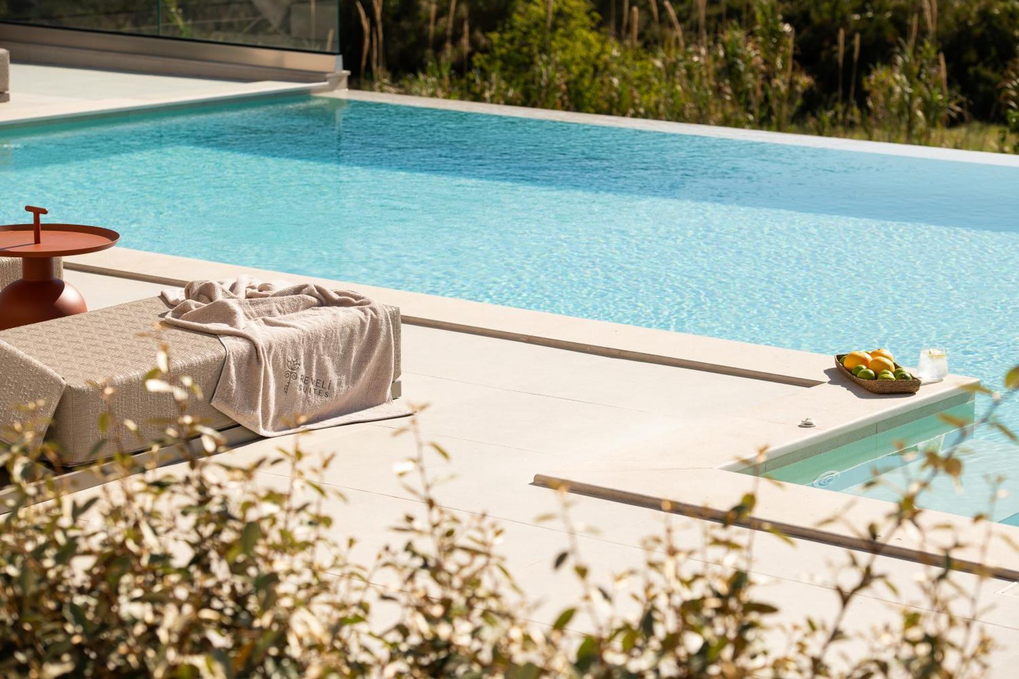 Reveli Suites Katelios Buitenkant foto