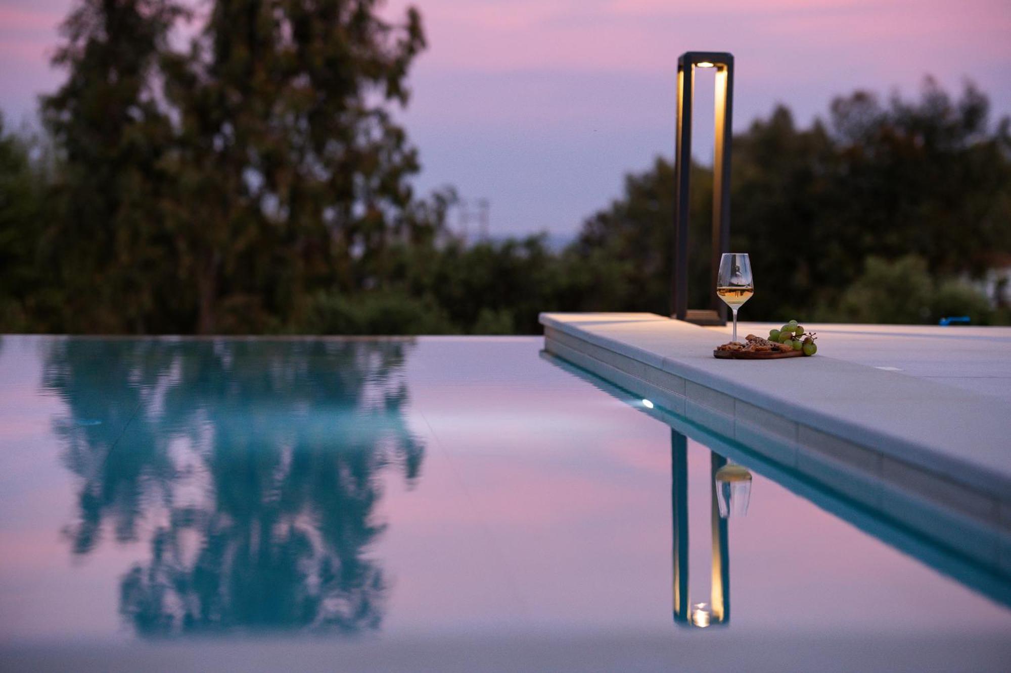 Reveli Suites Katelios Buitenkant foto